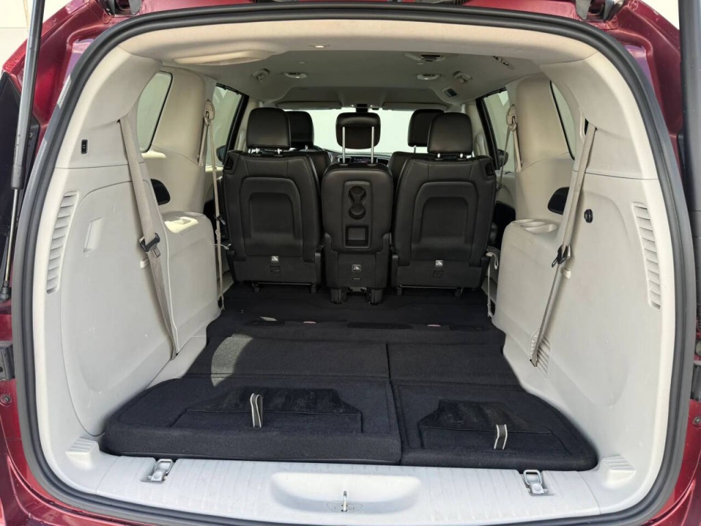 2017 Chrysler Pacifica Image 23