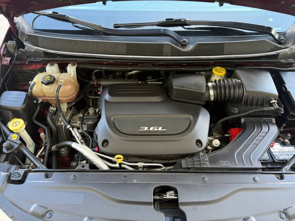 2017 Chrysler Pacifica Image 24