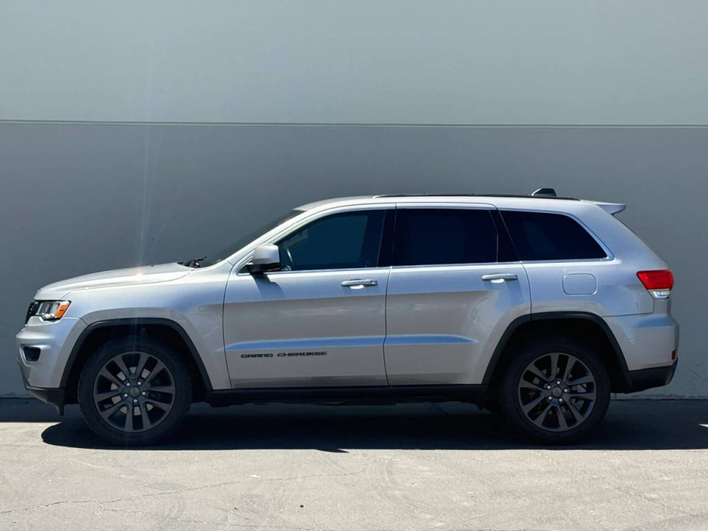 2017 Jeep Grand Cherokee Image 5