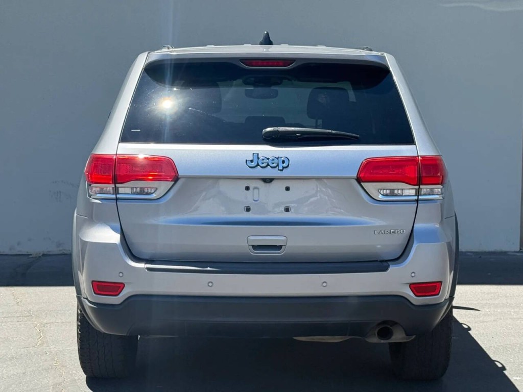 2017 Jeep Grand Cherokee Image 7