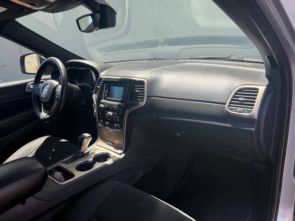 2017 Jeep Grand Cherokee Image 20