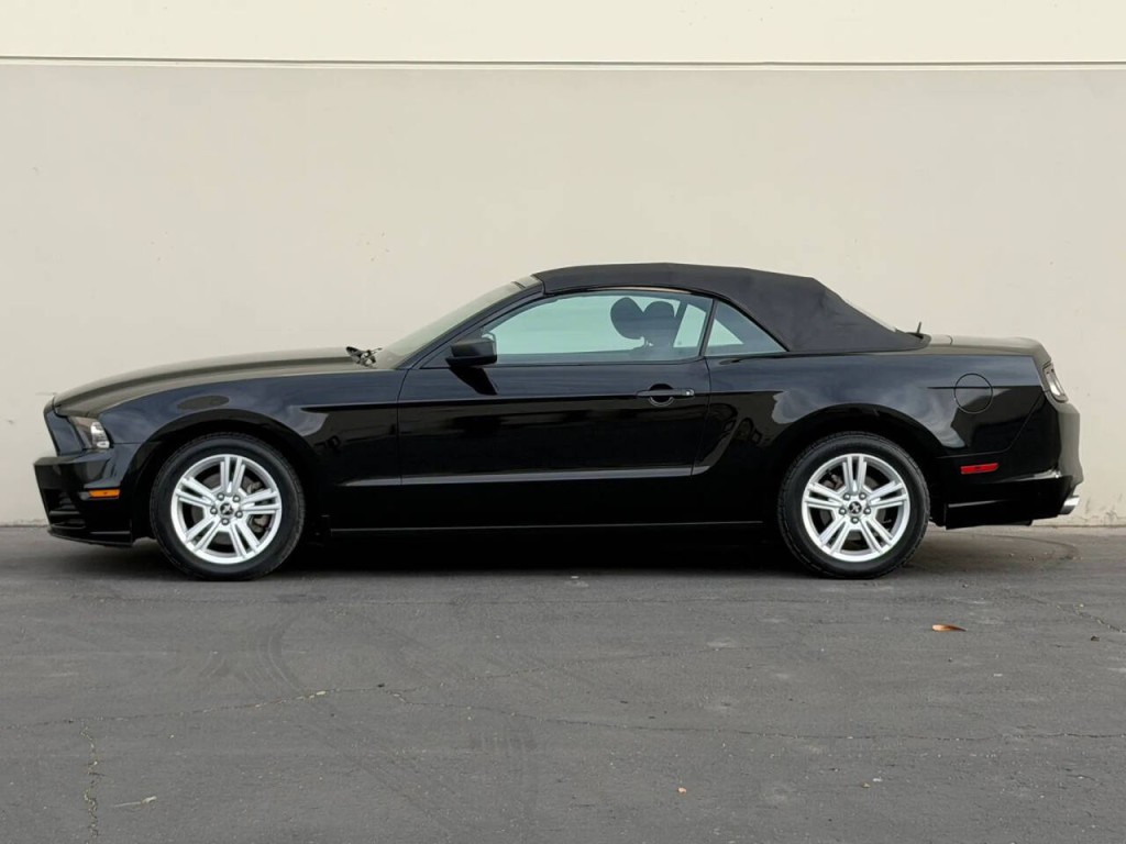 2014 Ford Mustang Image 9
