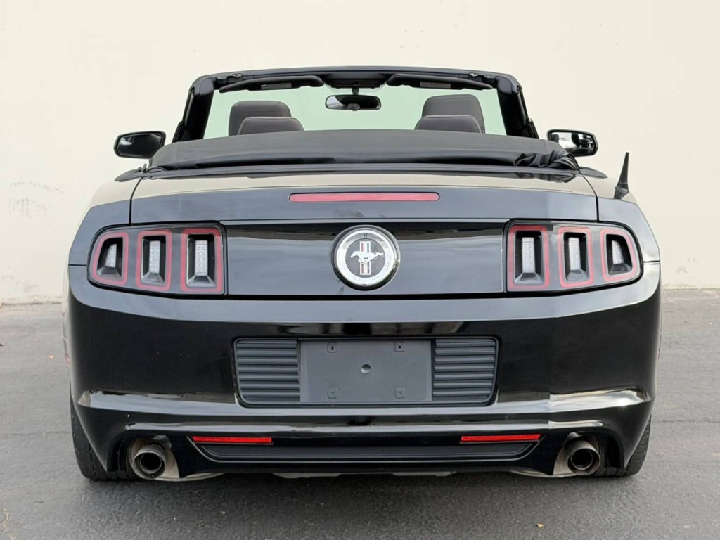 2014 Ford Mustang Image 14