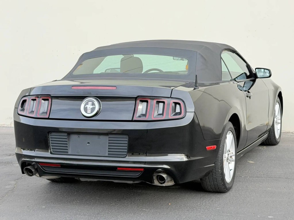 2014 Ford Mustang Image 15