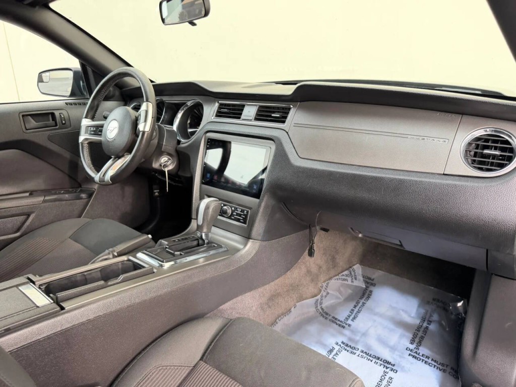 2014 Ford Mustang Image 23