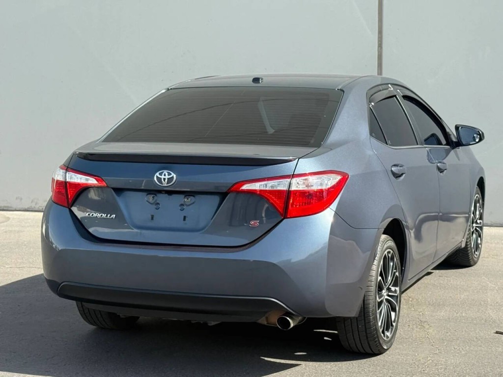 2016 Toyota Corolla Image 8