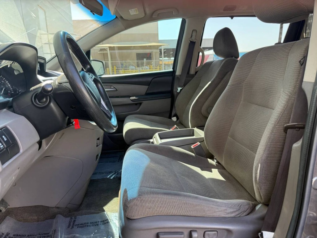 2013 Honda Odyssey Image 9