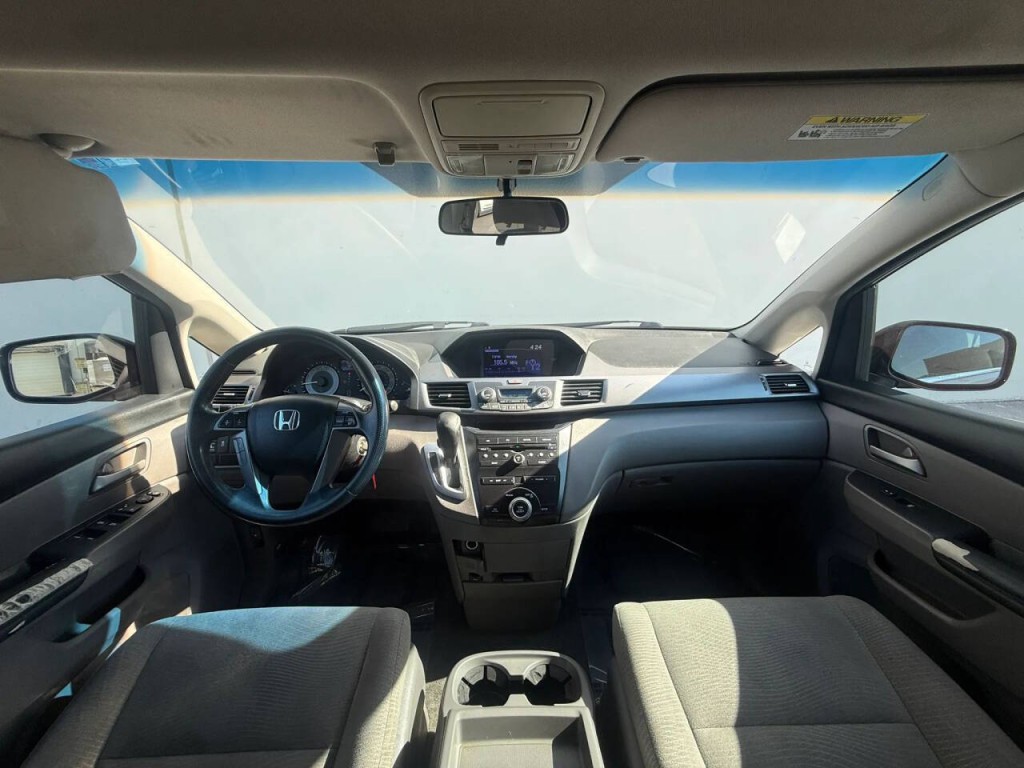 2013 Honda Odyssey Image 13