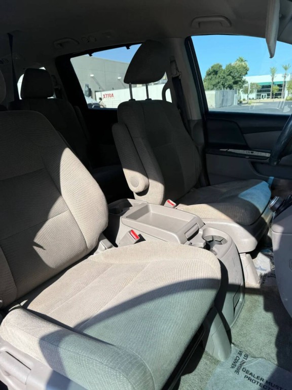 2013 Honda Odyssey Image 17