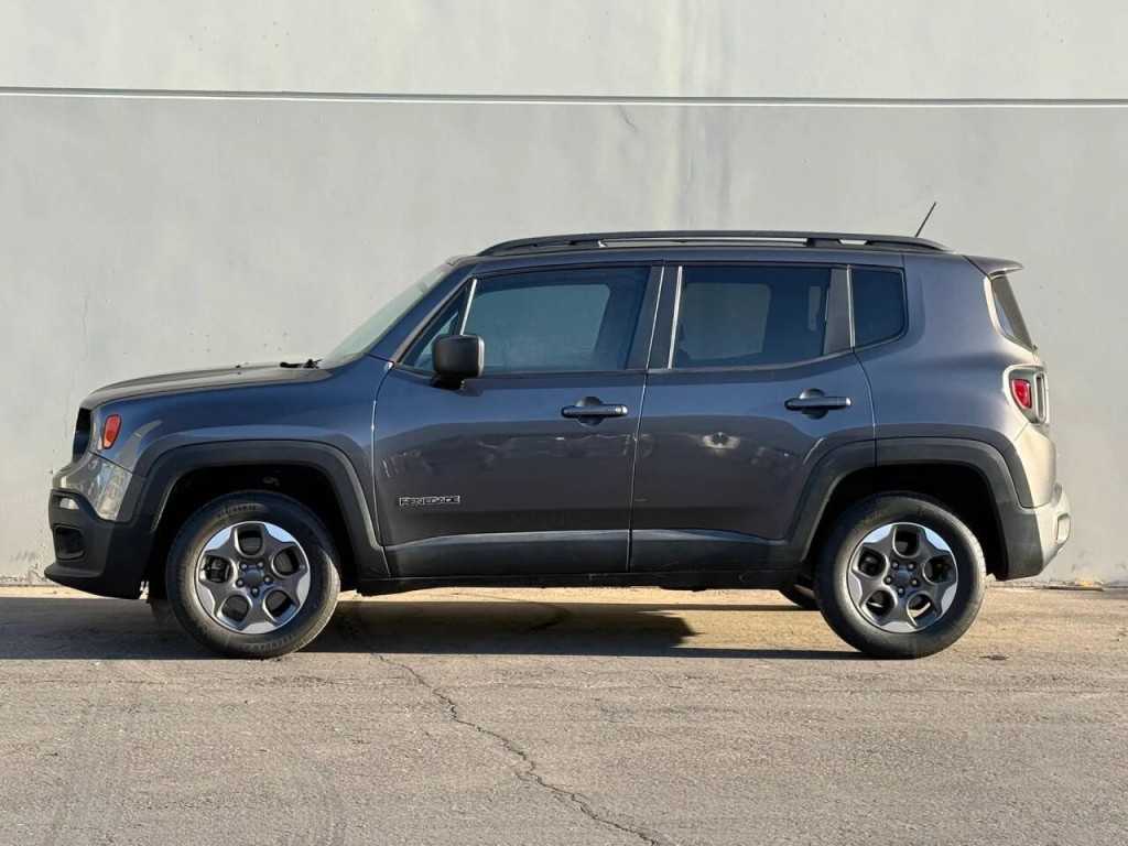 2016 Jeep Renegade Image 5