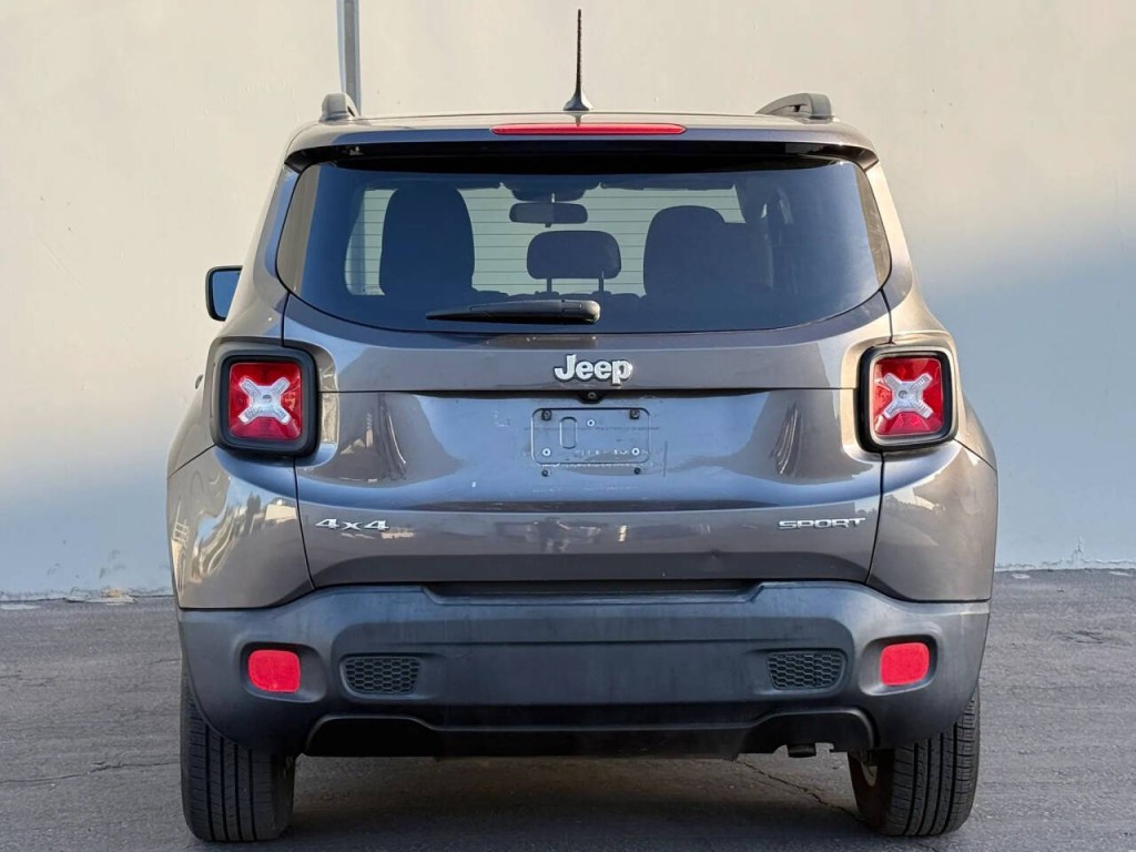 2016 Jeep Renegade Image 7