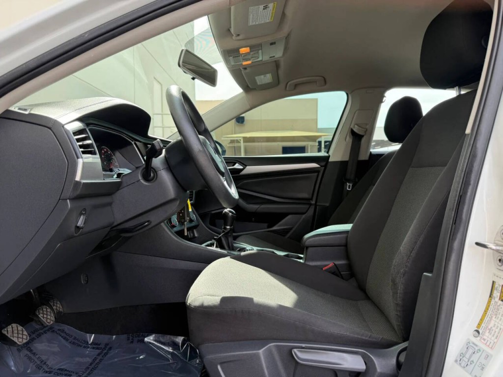 2019 Volkswagen Jetta Image 9
