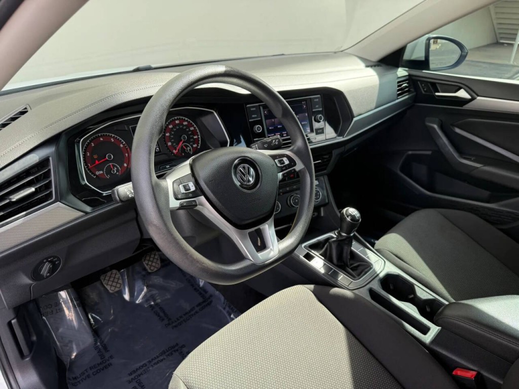 2019 Volkswagen Jetta Image 11
