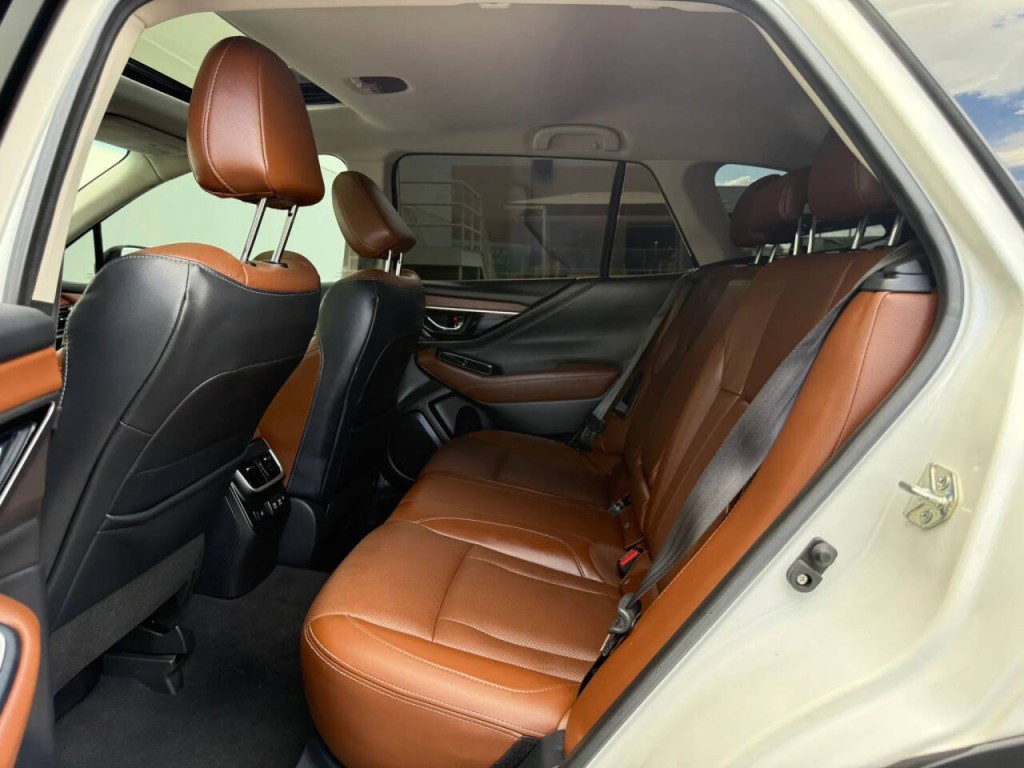 2020 Subaru Outback Image 14