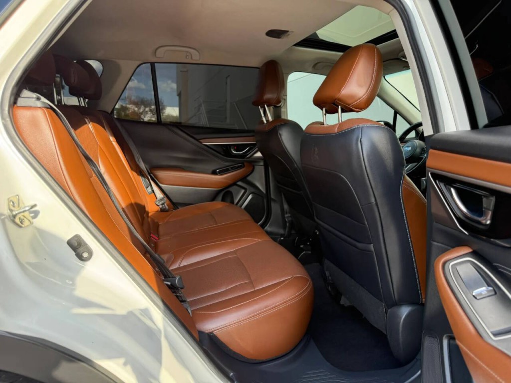 2020 Subaru Outback Image 16