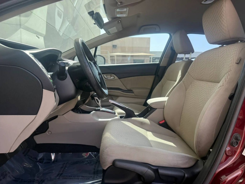 2015 Honda Civic Image 9