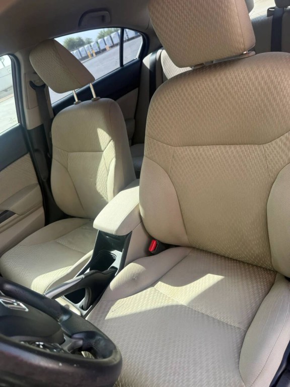 2015 Honda Civic Image 10