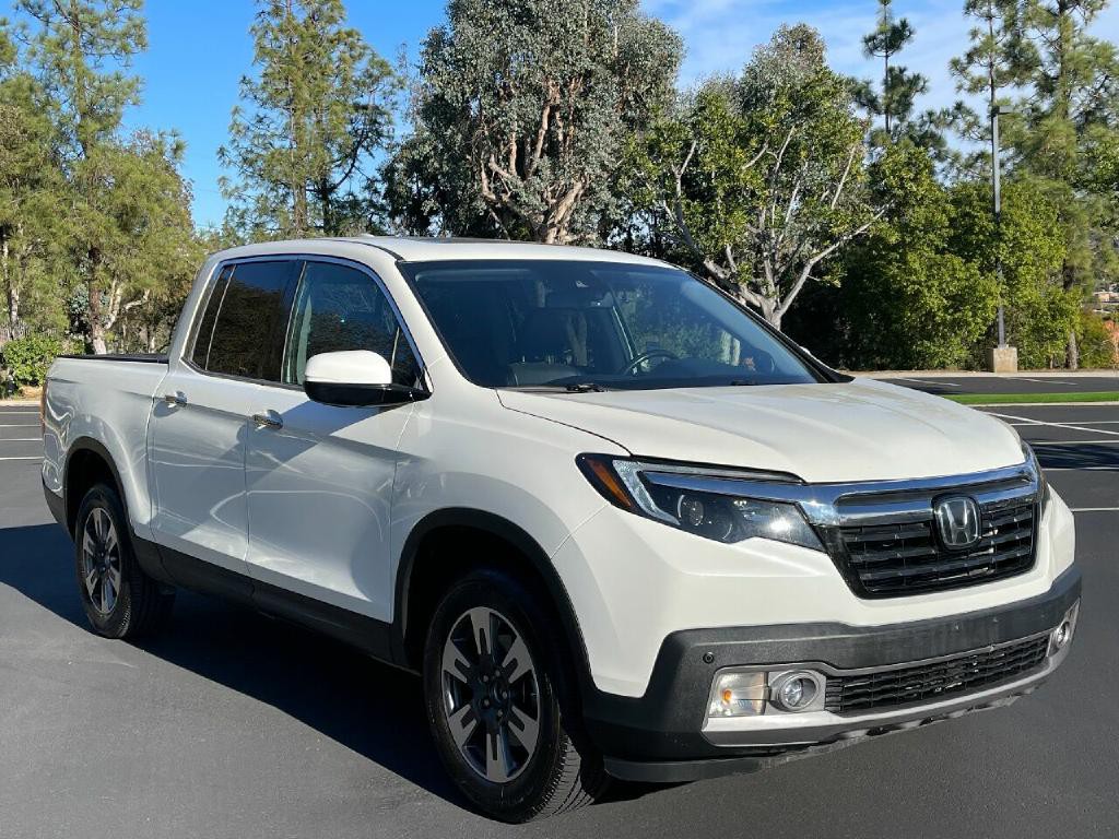 2018 Honda Ridgeline Image 1