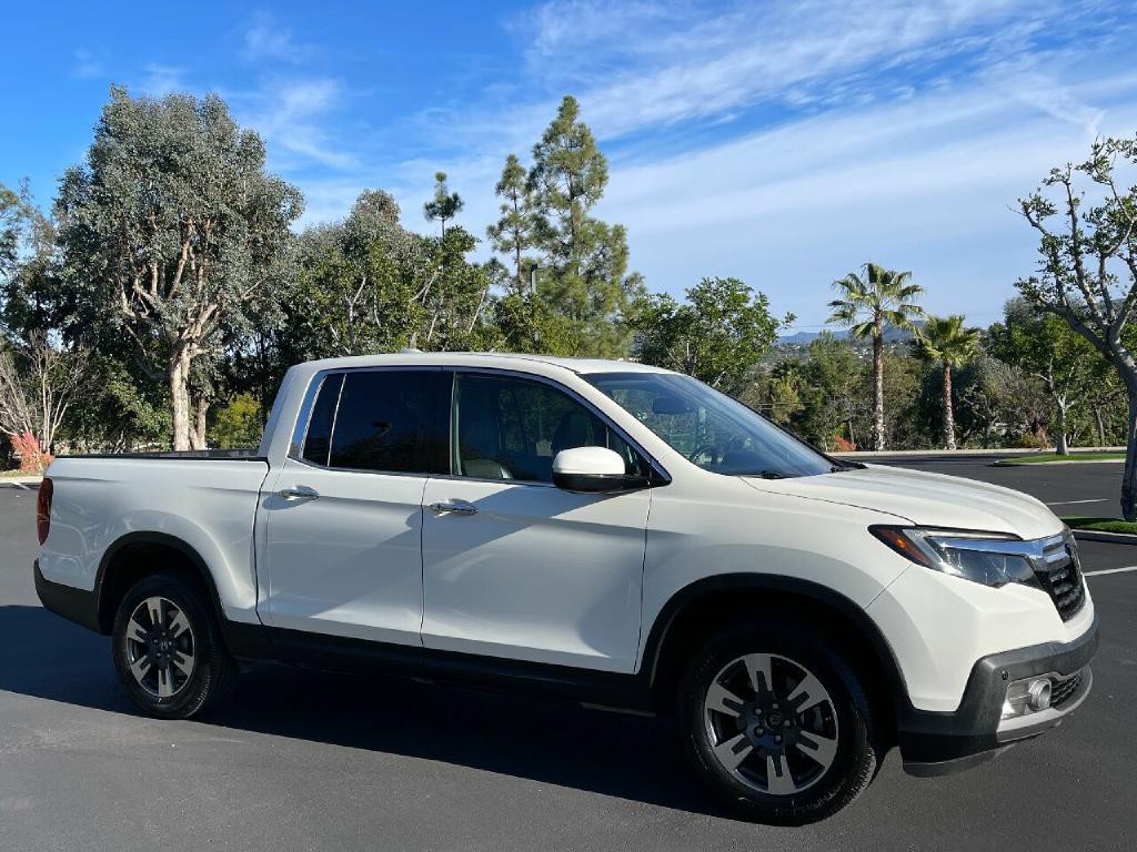 2018 Honda Ridgeline Image 4