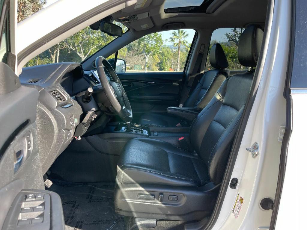 2018 Honda Ridgeline Image 9