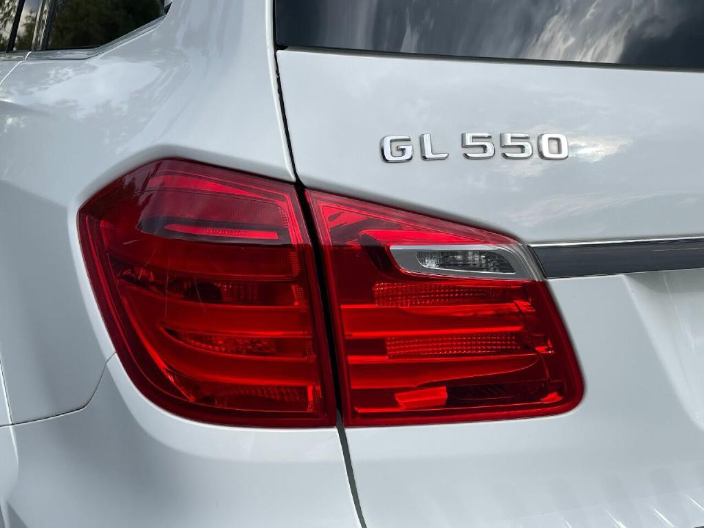 2014 Mercedes-Benz GL-Class Image 19