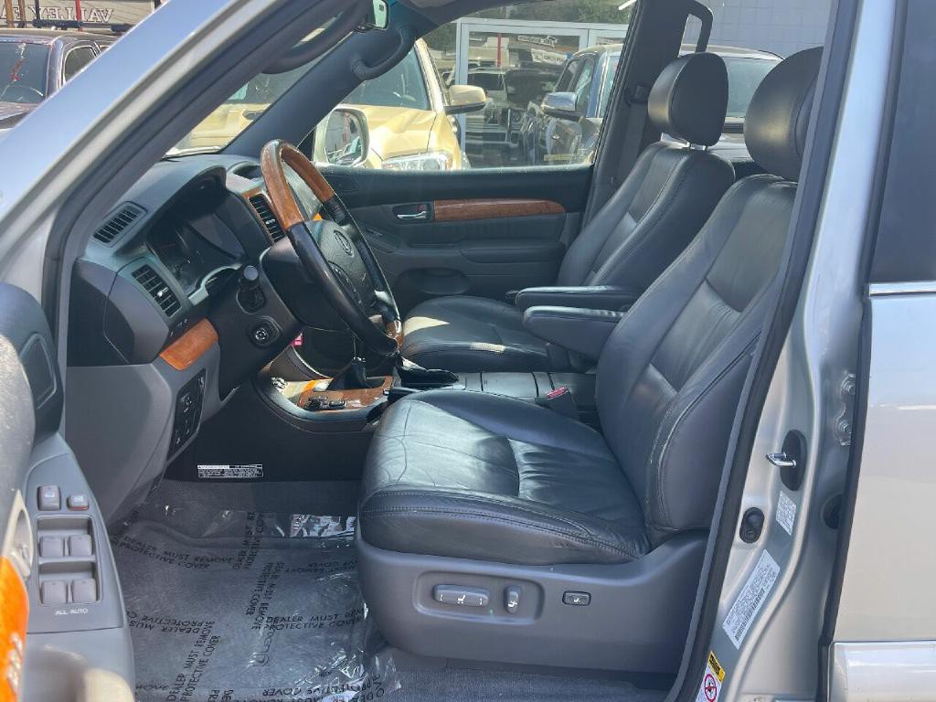 2003 Lexus GX 470 Image 9
