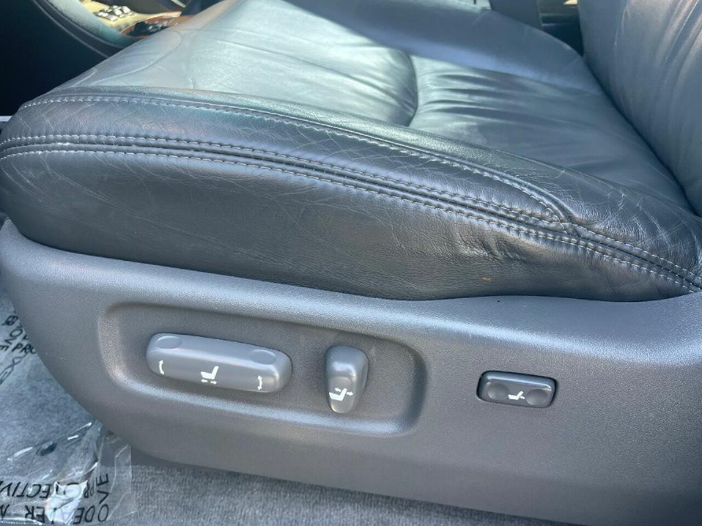 2003 Lexus GX 470 Image 25