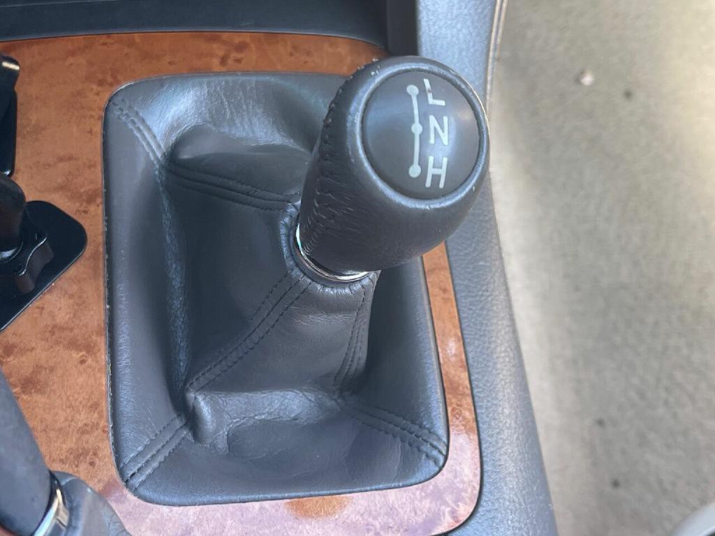 2003 Lexus GX 470 Image 12