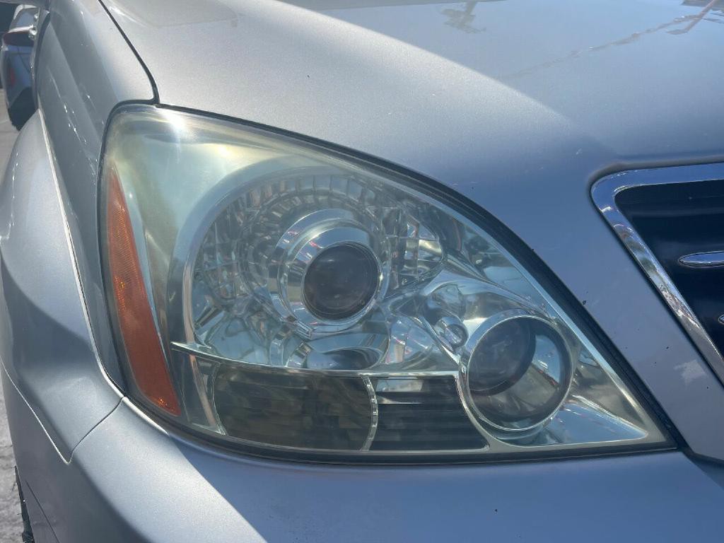 2003 Lexus GX 470 Image 28