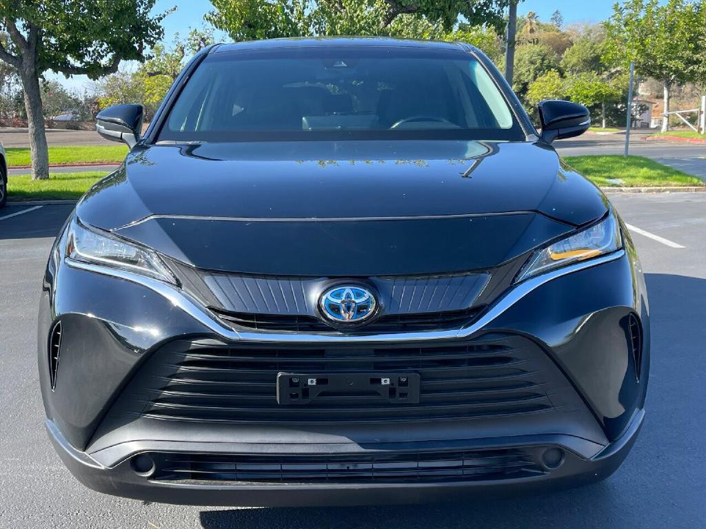 2021 Toyota Venza Image 2