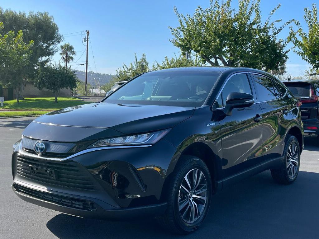 2021 Toyota Venza Image 3