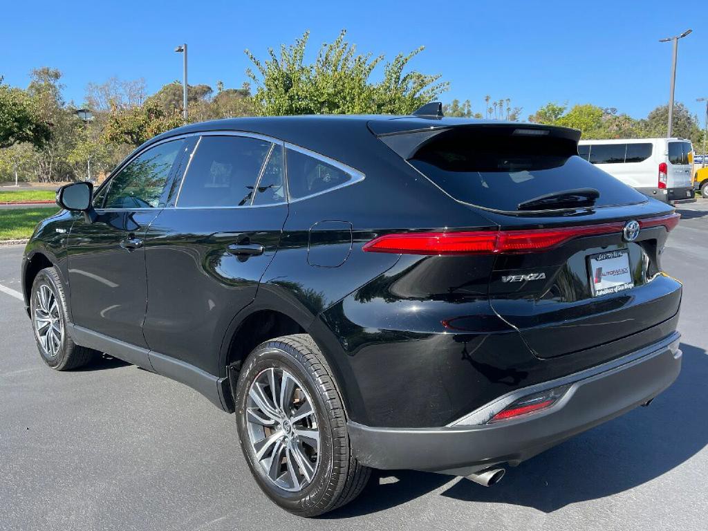 2021 Toyota Venza Image 4