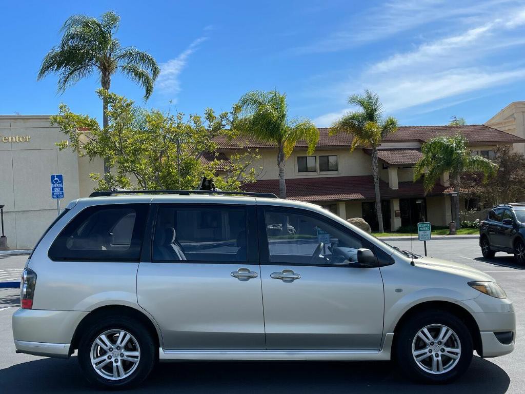 2005 Mazda MPV Image 8