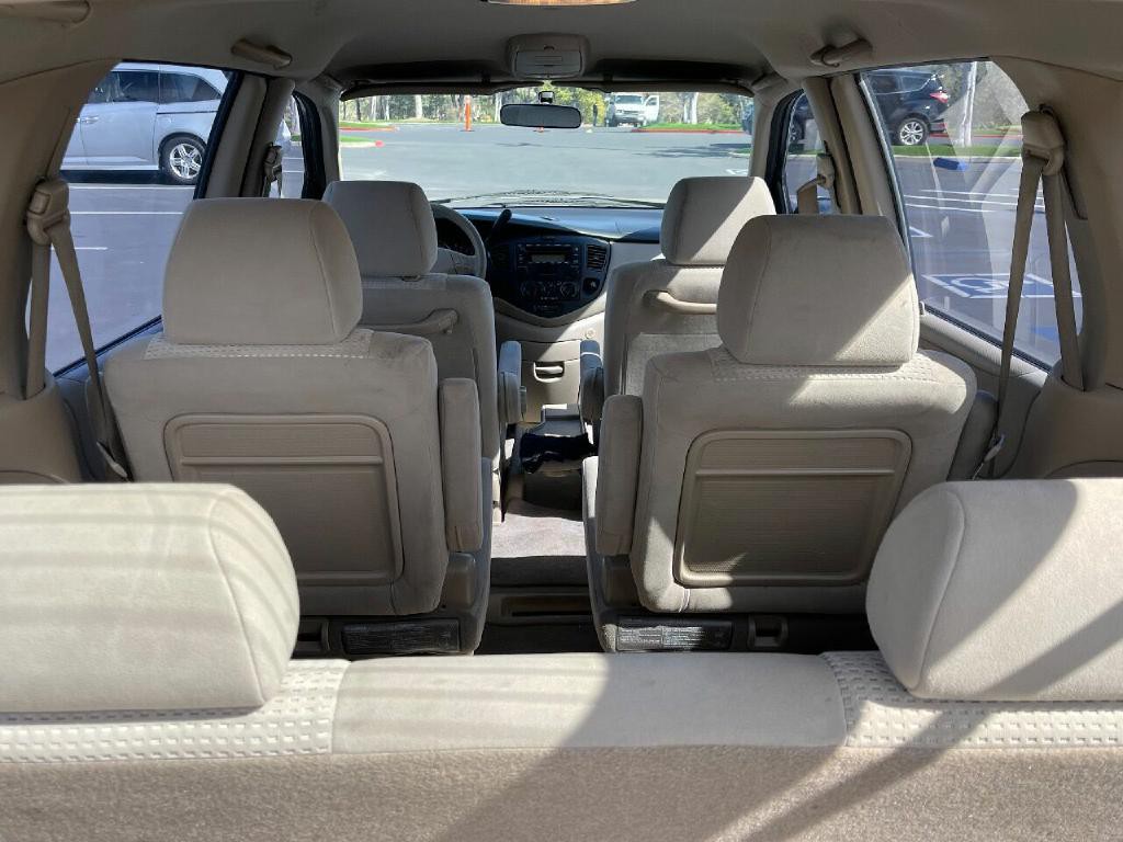 2005 Mazda MPV Image 16