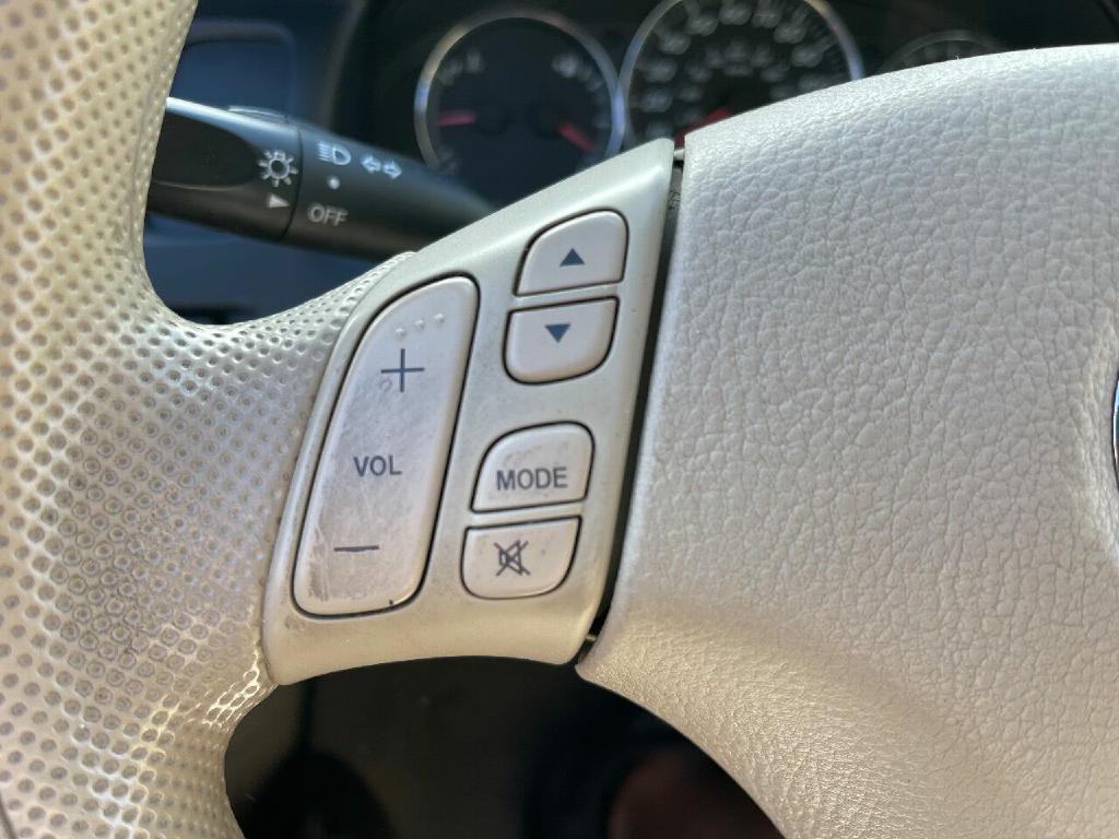 2005 Mazda MPV Image 23