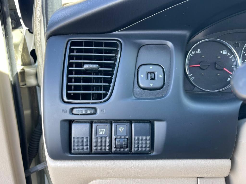 2005 Mazda MPV Image 26