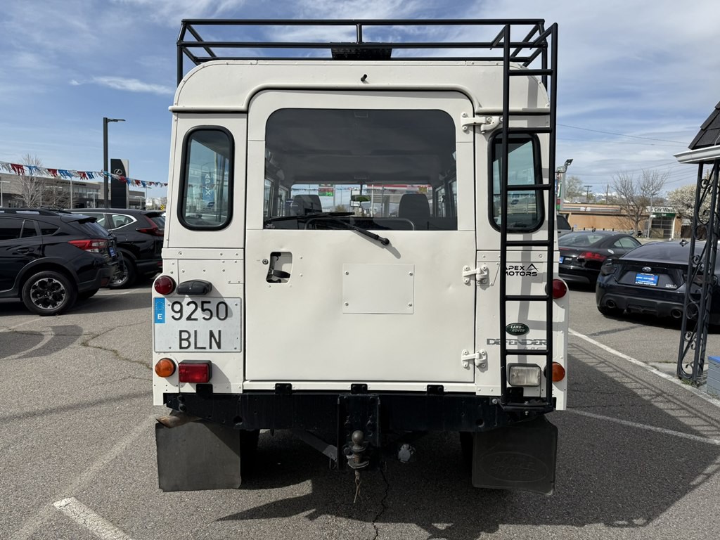 1996 Land Rover Defender Image 4
