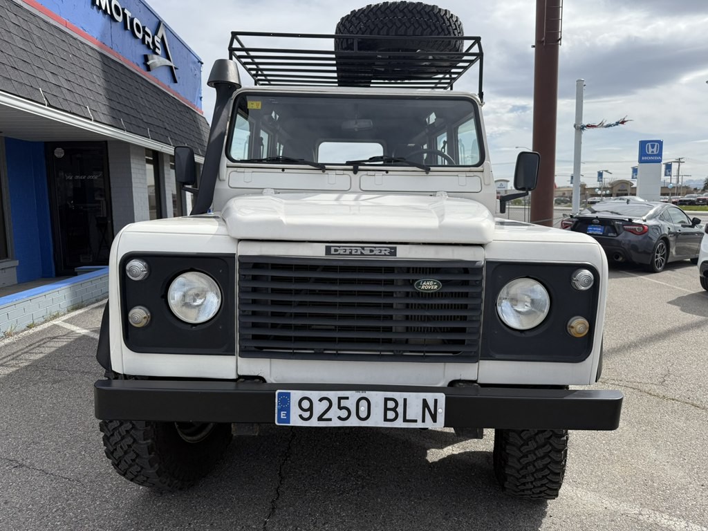 1996 Land Rover Defender Image 8