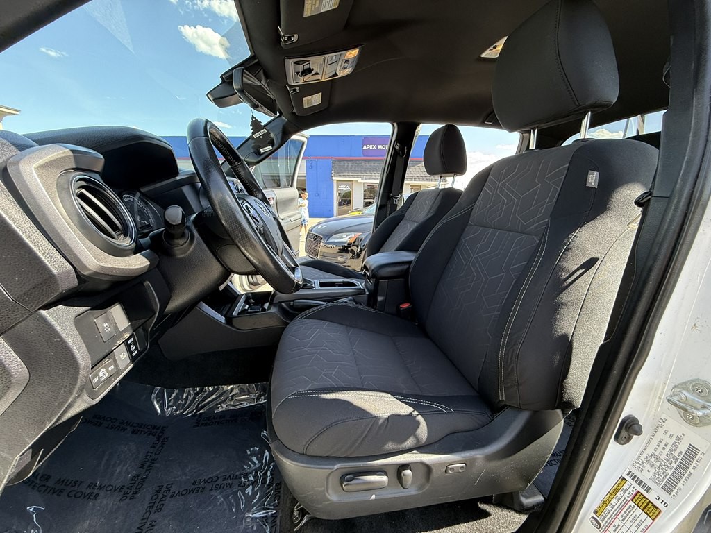 2022 Toyota Tacoma Image 16