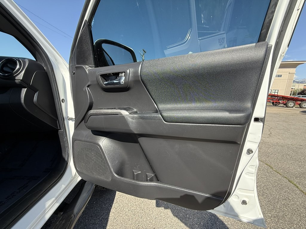 2022 Toyota Tacoma Image 23