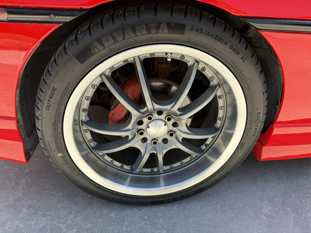 1988 Pontiac Fiero Image 10