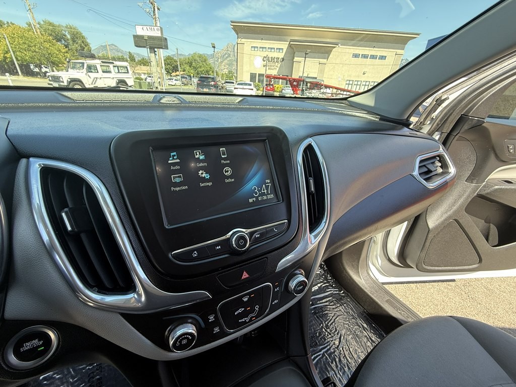 2018 Chevrolet Equinox Image 11