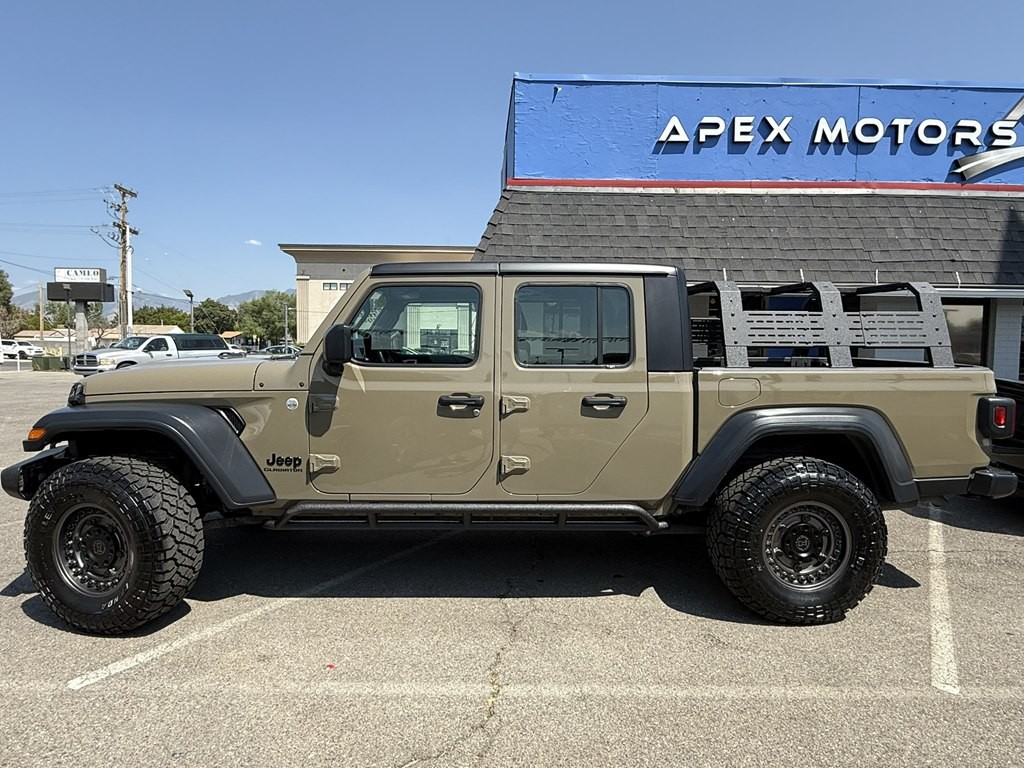2020 Jeep Gladiator Image 2