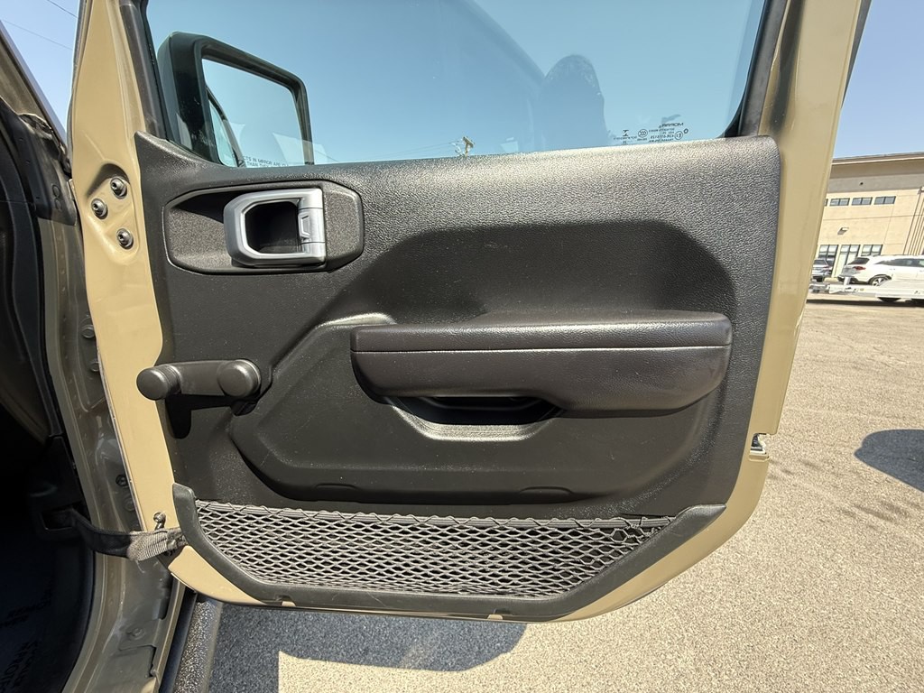 2020 Jeep Gladiator Image 22