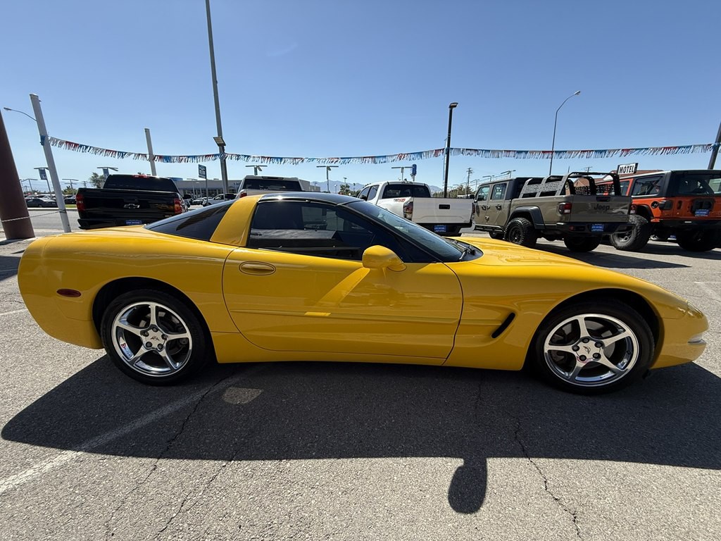2001 Chevrolet Corvette Image 6