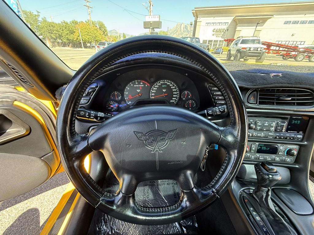 2001 Chevrolet Corvette Image 10