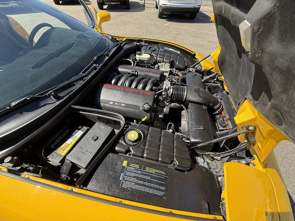 2001 Chevrolet Corvette Image 20