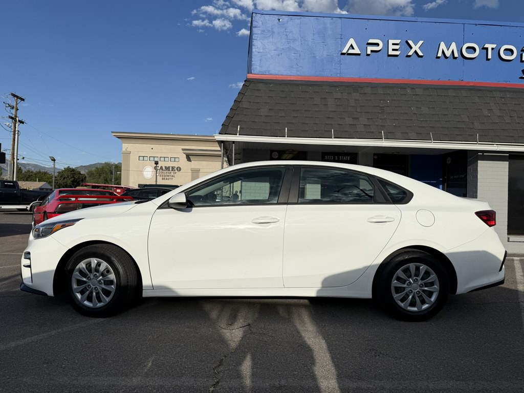 2021 Kia Forte Image 2