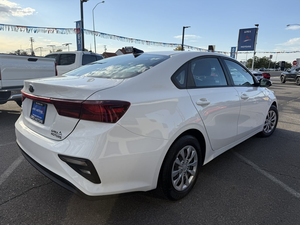 2021 Kia Forte Image 5