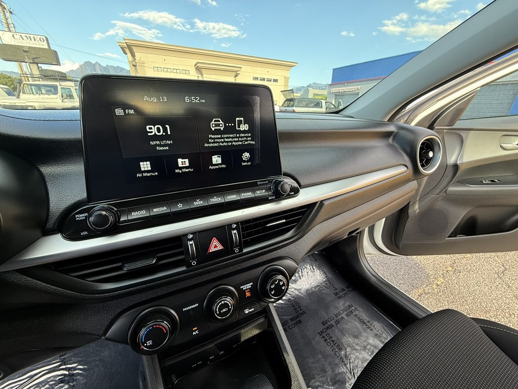 2021 Kia Forte Image 12